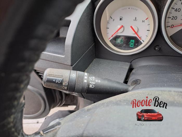 Dodge Caliber 2.0 16V Schadevoertuig (2007, Zwart)