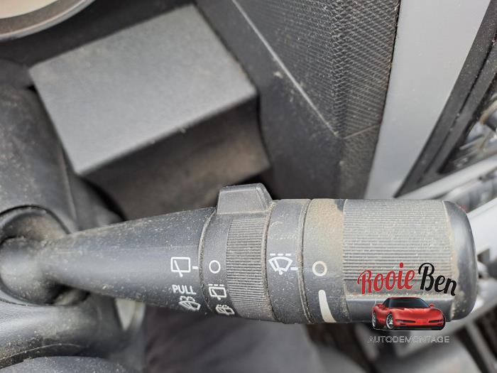 Dodge Caliber 2.0 16V Schadevoertuig (2007, Zwart)