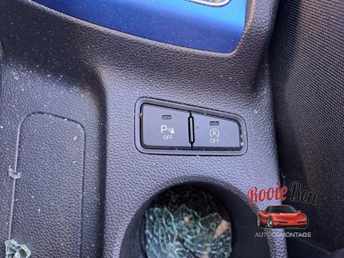 Hyundai i20 1.0 T-GDI 100 12V Sloopvoertuig (2016, Grijs)