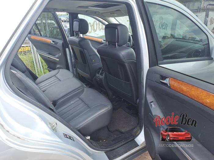 Mercedes ML II 3.5 350 4-Matic V6 24V Sloopvoertuig (2005, Grijs)