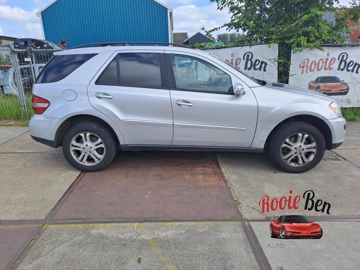 Mercedes ML II 3.5 350 4-Matic V6 24V Sloopvoertuig (2005, Grijs)