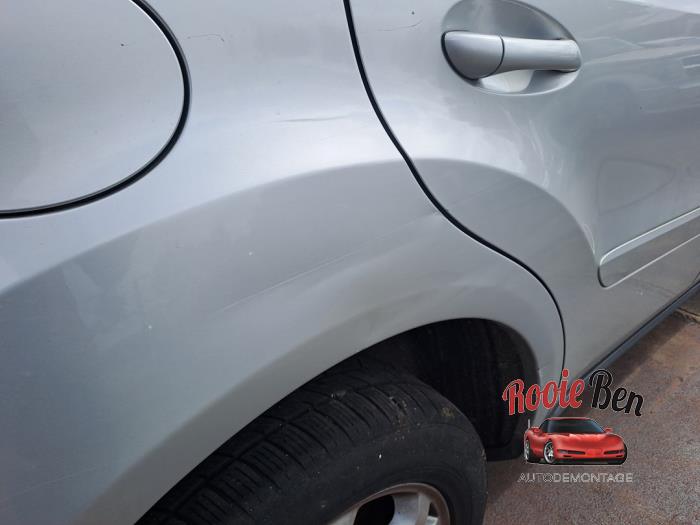 Mercedes ML II 3.5 350 4-Matic V6 24V Sloopvoertuig (2005, Grijs)