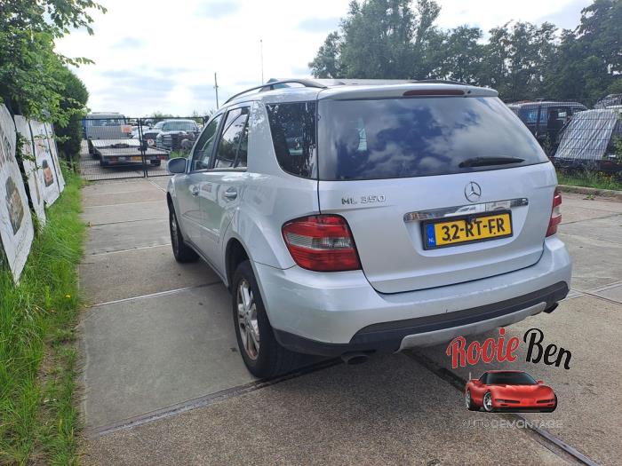 Mercedes ML II 3.5 350 4-Matic V6 24V Sloopvoertuig (2005, Grijs)