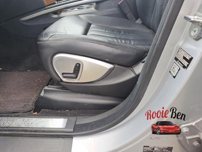 Mercedes ML II 3.5 350 4-Matic V6 24V Sloopvoertuig (2005, Grijs)