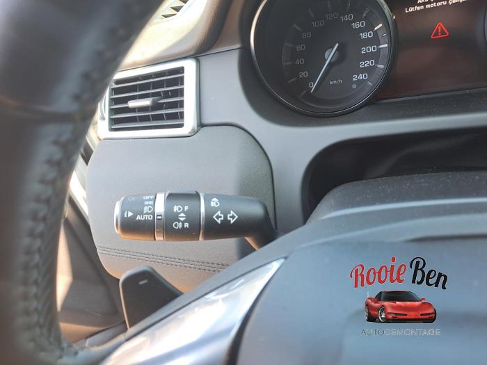 Landrover Discovery Sport 2.0 TD4 150 16V Sloopvoertuig (2015, Wit)