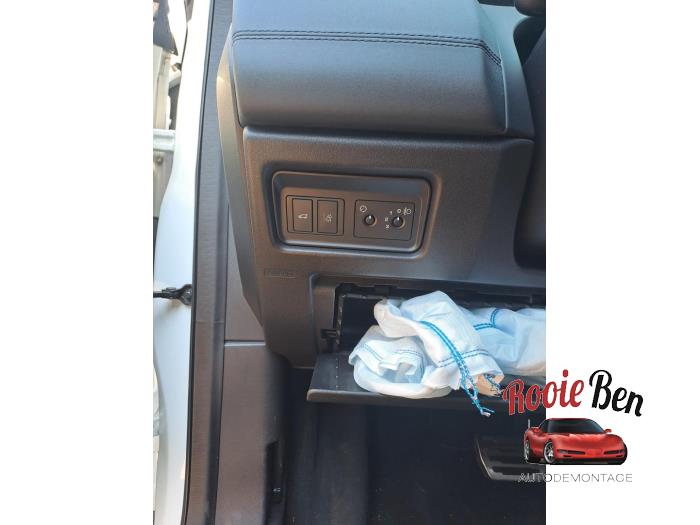 Landrover Discovery Sport 2.0 TD4 150 16V Sloopvoertuig (2015, Wit)