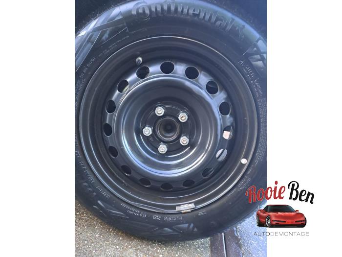 Toyota Yaris IV 1.5 12V Hybrid 115 Sloopvoertuig (2021, Wit)