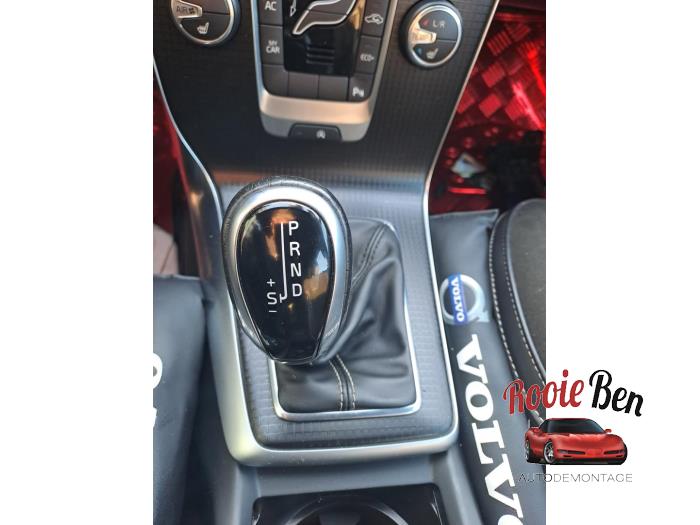 Volvo V40 2.0 D3 16V Sloopvoertuig (2018, Grijs)