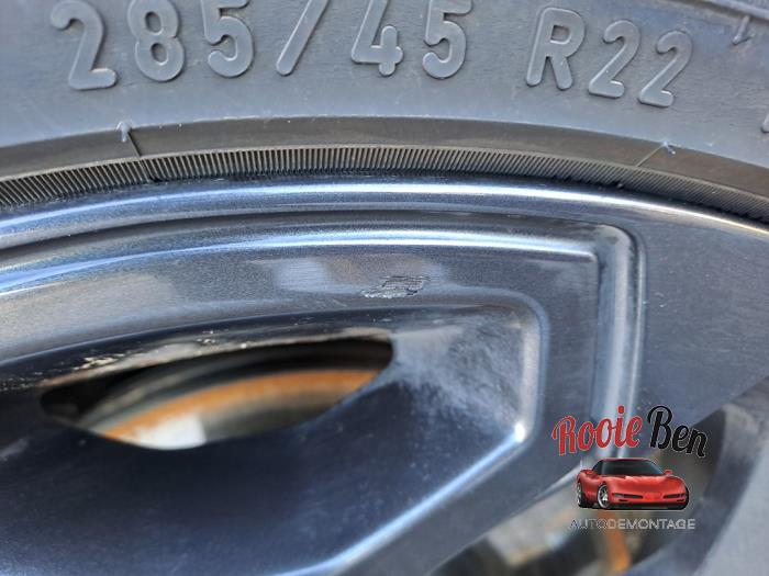 Dodge 1500 Crew Cab 5.7 Hemi V8 4x4 Sloopvoertuig (2023, Zwart)