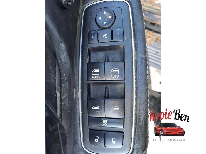 Dodge 1500 Crew Cab 5.7 Hemi V8 4x4 Sloopvoertuig (2023, Zwart)