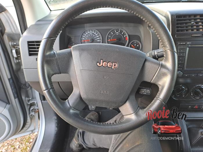 Jeep Compass I 2.4 16V 4x4 Sloopvoertuig (2008, Grijs)