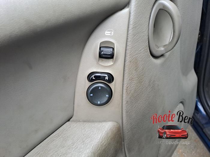 Jeep Cherokee/Liberty 2.4 16V Sloopvoertuig (2003, Blauw)