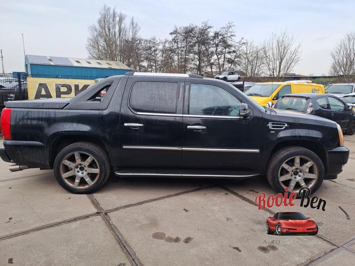 Cadillac Escalade 6.2 V8 4x4 Sloopvoertuig (2008, Zwart)
