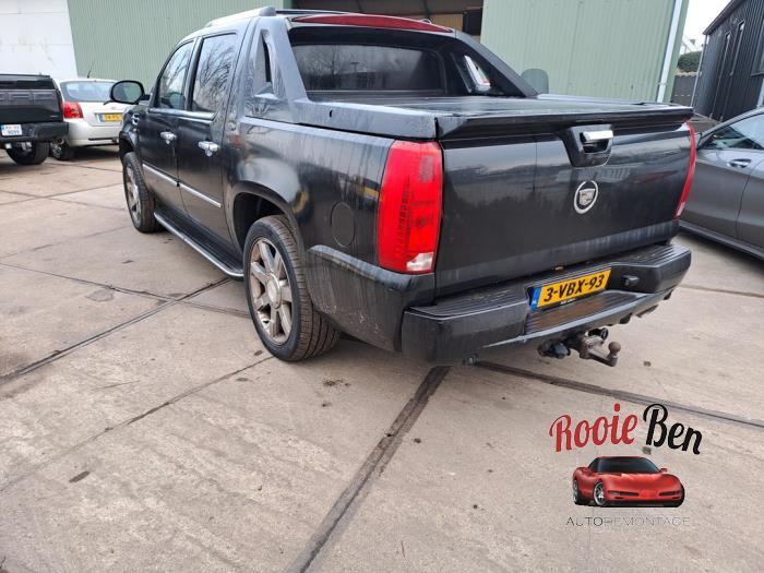 Cadillac Escalade 6.2 V8 4x4 Sloopvoertuig (2008, Zwart)