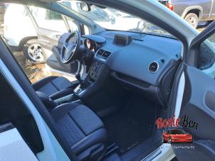 Opel Meriva 1.4 Turbo 16V Ecotec Sloopvoertuig (2010, Wit)