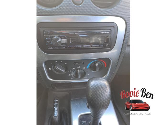 Jeep Cherokee/Liberty 3.7 V6 24V Sloopvoertuig (2003, Zwart)