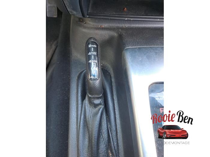 Jeep Cherokee/Liberty 3.7 V6 24V Sloopvoertuig (2003, Zwart)