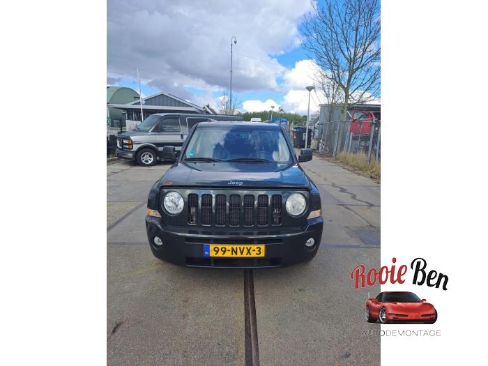 Jeep Patriot 2.4 16V 4x4 Eco + Sloopvoertuig (2011, Groen)