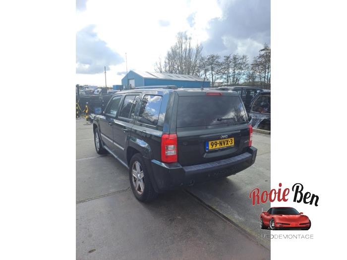 Jeep Patriot 2.4 16V 4x4 Eco + Sloopvoertuig (2011, Groen)