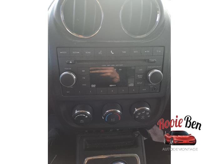 Jeep Patriot 2.4 16V 4x4 Eco + Sloopvoertuig (2011, Groen)