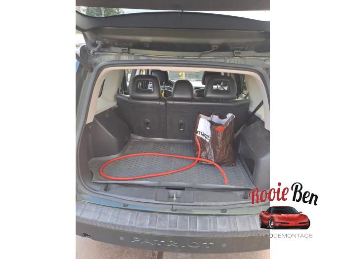 Jeep Patriot 2.4 16V 4x4 Eco + Sloopvoertuig (2011, Groen)