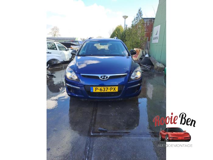 Hyundai i30 Crosswagon 1.4 CVVT 16V Sloopvoertuig (2009, Blauw)