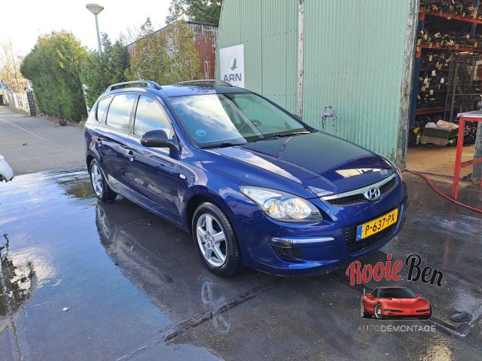 Hyundai i30 Crosswagon 1.4 CVVT 16V Sloopvoertuig (2009, Blauw)