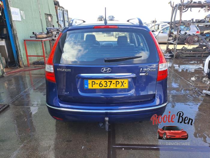 Hyundai i30 Crosswagon 1.4 CVVT 16V Sloopvoertuig (2009, Blauw)