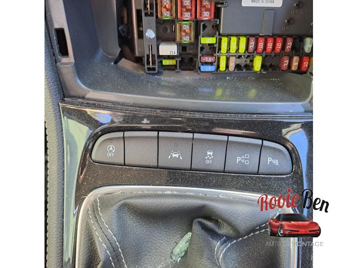 Opel Astra K Sports Tourer 1.0 Turbo 12V Sloopvoertuig (2017, Grijs)