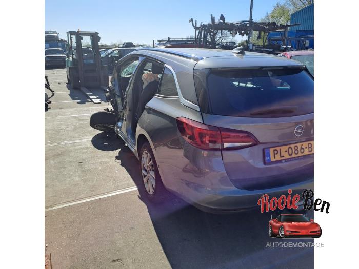 Opel Astra K Sports Tourer 1.0 Turbo 12V Sloopvoertuig (2017, Grijs)