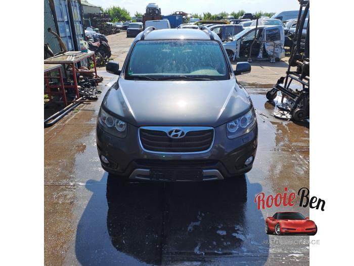 Hyundai Santa Fe II 2.4 16V 4x4 Sloopvoertuig (2011, Grijs)
