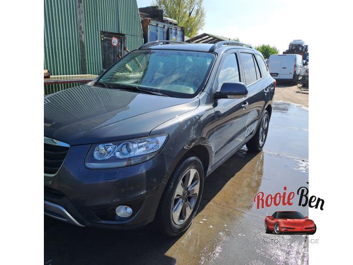 Hyundai Santa Fe II 2.4 16V 4x4 Sloopvoertuig (2011, Grijs)