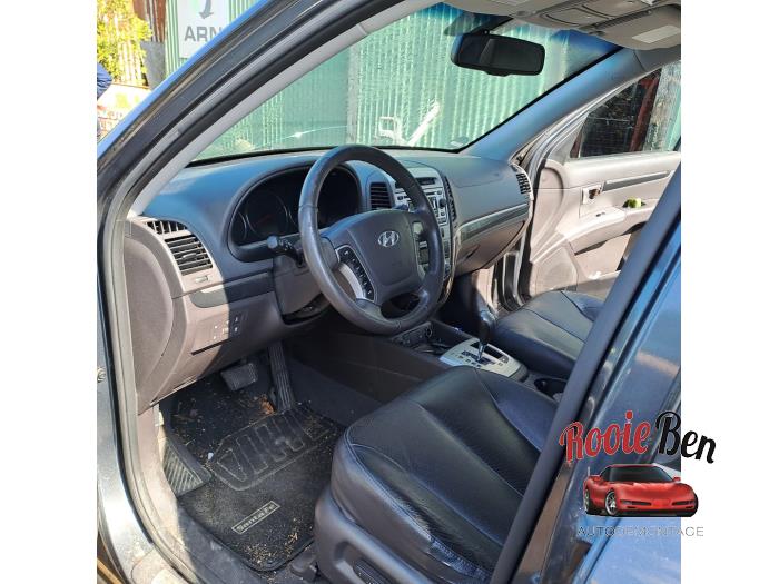 Hyundai Santa Fe II 2.4 16V 4x4 Sloopvoertuig (2011, Grijs)