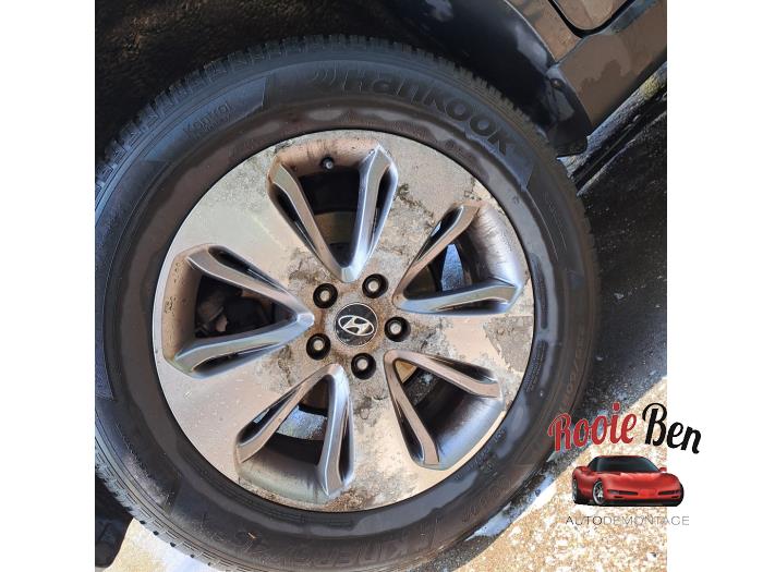 Hyundai Santa Fe II 2.4 16V 4x4 Sloopvoertuig (2011, Grijs)