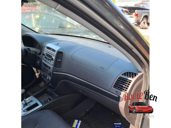 Hyundai Santa Fe II 2.4 16V 4x4 Sloopvoertuig (2011, Grijs)