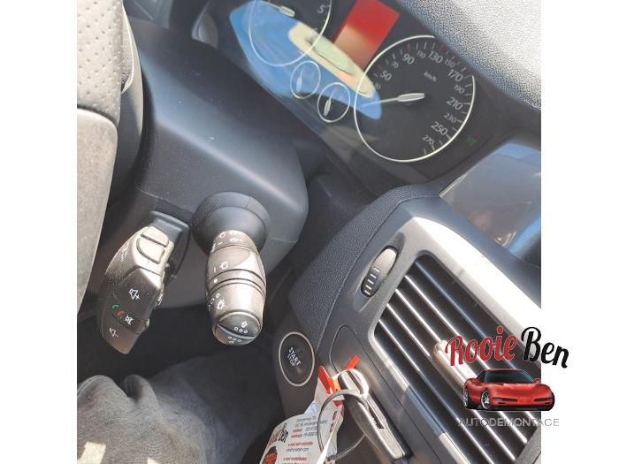 Renault Laguna III Estate 2.0 Turbo 16V GT Schadevoertuig (2010, Zwart)