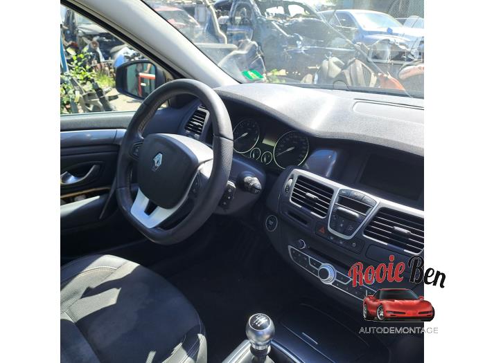 Renault Laguna III Estate 2.0 Turbo 16V GT Schadevoertuig (2010, Zwart)