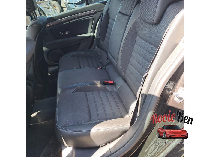 Renault Laguna III Estate 2.0 Turbo 16V GT Schadevoertuig (2010, Zwart)