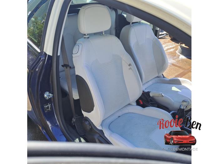 Opel Adam 1.2 16V Sloopvoertuig (2013, Blauw)