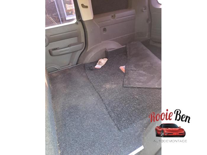 Dodge Nitro 3.7 STX V6 4x4 Autom. Schadevoertuig (2008, Graniet)