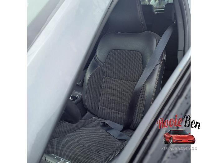 Renault Arkana 1.6 E-Tech 145 16V Sloopvoertuig (2024, Grijs)