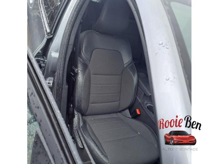 Renault Arkana 1.6 E-Tech 145 16V Sloopvoertuig (2024, Grijs)