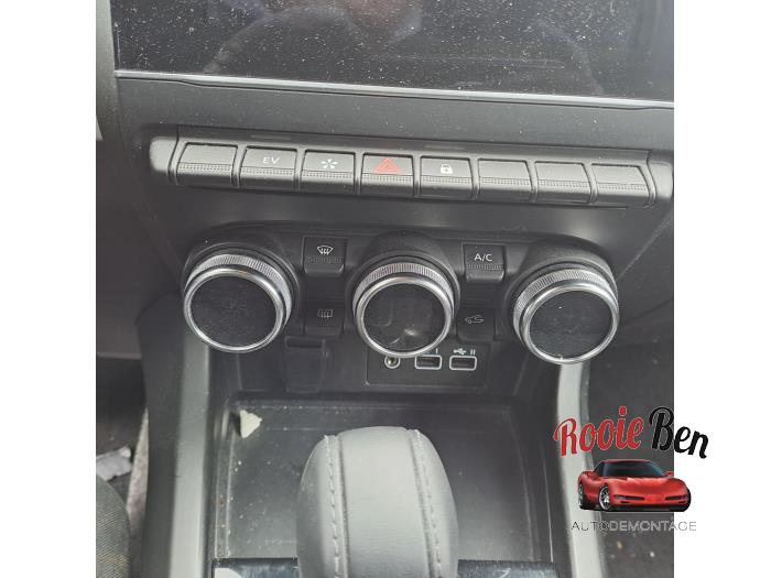 Renault Arkana 1.6 E-Tech 145 16V Sloopvoertuig (2024, Grijs)