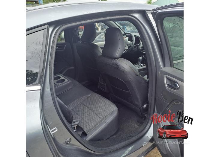 Renault Arkana 1.6 E-Tech 145 16V Sloopvoertuig (2024, Grijs)