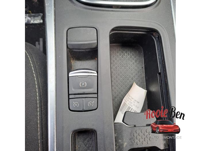 Renault Megane IV Estate 1.5 Energy dCi 110 Sloopvoertuig (2016, Grijs)