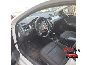 Skoda Rapid 1.2 TSI 16V Sloopvoertuig (2015, Wit)