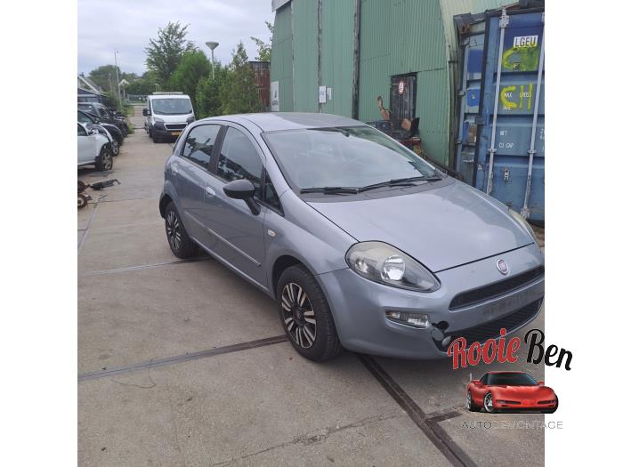 Fiat Punto III 0.9 TwinAir Schadevoertuig (2012, Grijs)