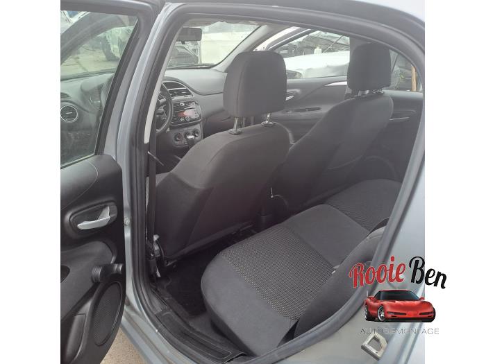 Fiat Punto III 0.9 TwinAir Schadevoertuig (2012, Grijs)