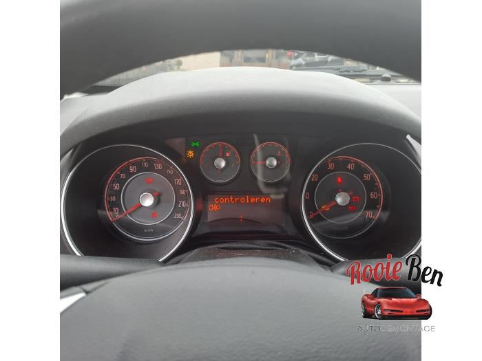 Fiat Punto III 0.9 TwinAir Schadevoertuig (2012, Grijs)