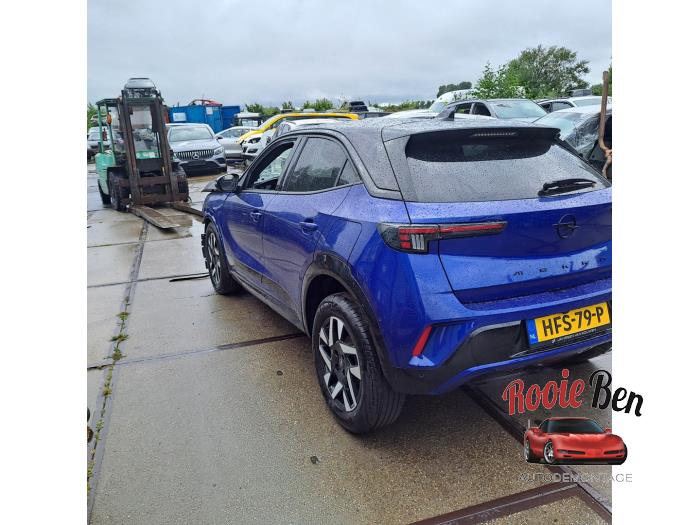 Opel Mokka 1.2 Turbo Hybrid 12V Sloopvoertuig (2025, Blauw)